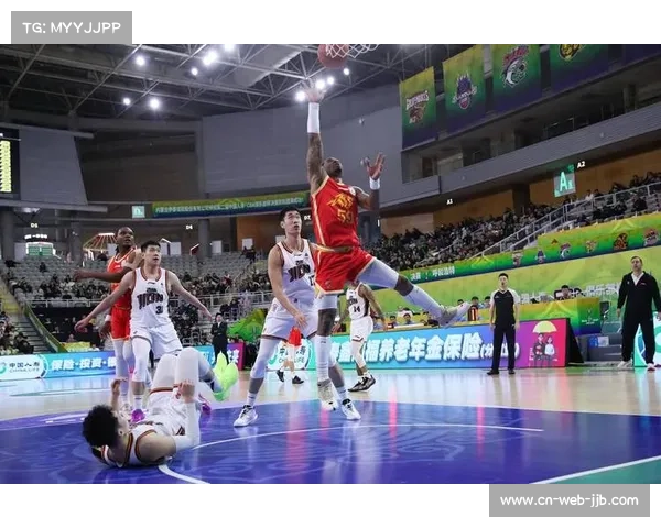 上海114-94击败山西卫冕CBA俱乐部杯冠军,洛夫顿25分8篮板